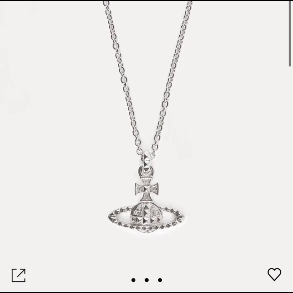 Vivienne Westwood Mayfair Bas Relief Pendant